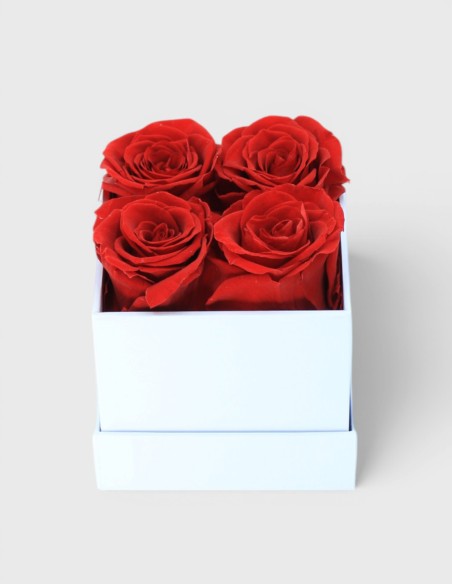 Boîte Carrée Blanche avec Roses Eternelles